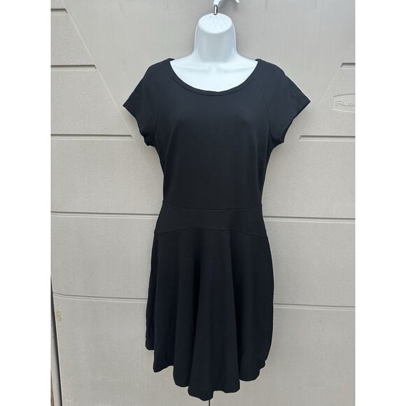 Diane von Furstenberg LBD DELYSE Black Fit & Flare Mini Dress Exposed Zip Sz 10 - Picture 2 of 16